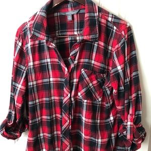 Market and Spruce Red Plaid Button-Up Shirt, Size XL.